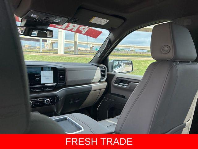 2022 GMC Sierra 1500 4WD Crew Cab Short Box SLT