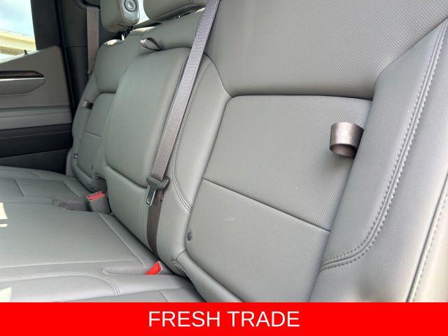 2022 GMC Sierra 1500 4WD Crew Cab Short Box SLT