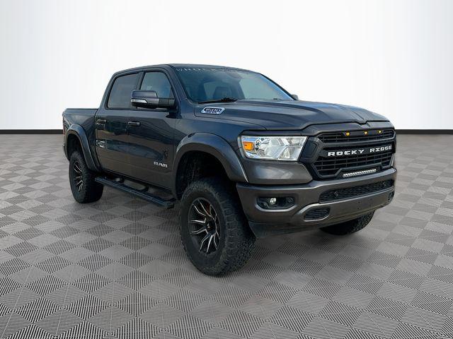 2022 RAM 1500 Big Horn/Lone Star 4x4 Crew Cab 5'7's photo