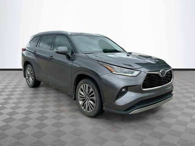 2021 Toyota Highlander Platinum 4x4 V6's photo