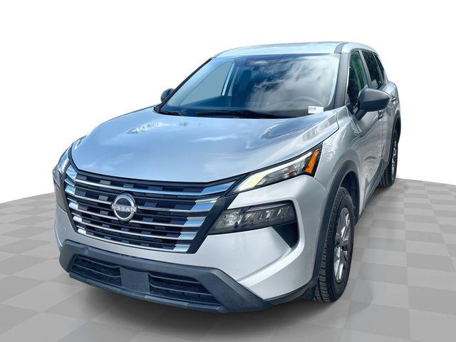 2024 Nissan Rogue S FWD's photo