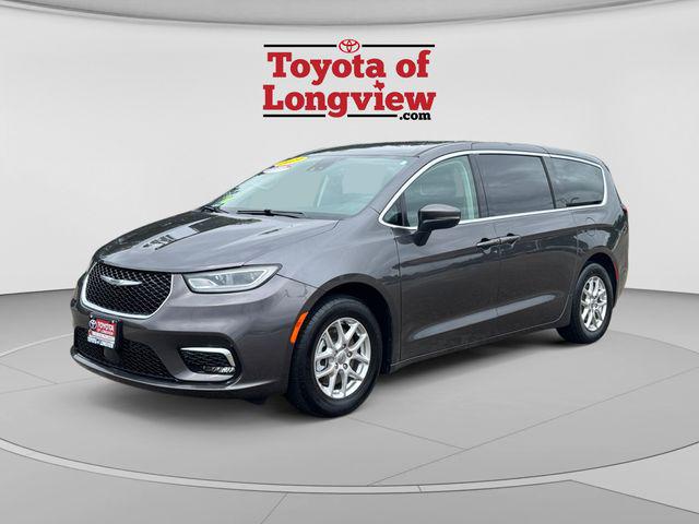 2023 Chrysler Pacifica Touring L for sale in Longview, TX
