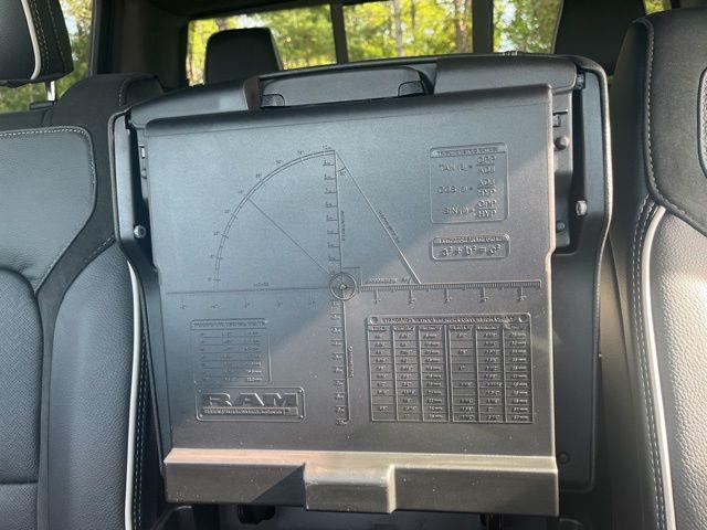 2026 Ram 1500 Laramie Crew Cab 4x4 5'7" Box