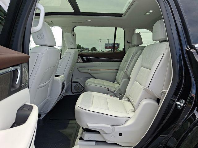 2026 Buick Enclave Avenir FWD