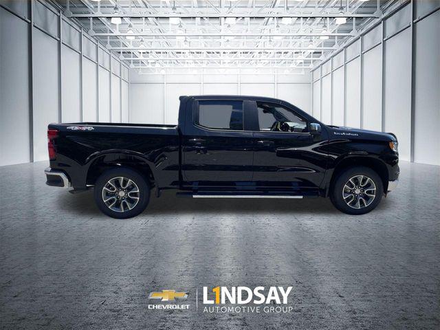 2026 Chevrolet Silverado 1500 4WD Crew Cab Standard Bed LT