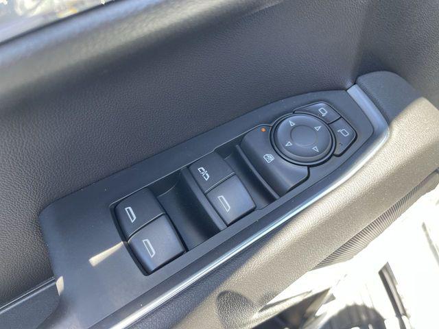 2026 Chevrolet Silverado 1500 4WD Crew Cab Standard Bed LT