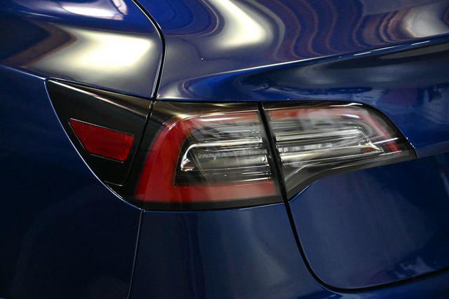 2021 Tesla Model 3 Standard Range Plus Rear-Wheel Drive
