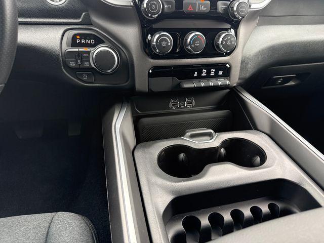 2026 Ram 1500 Express Crew Cab 4x4 57 Box