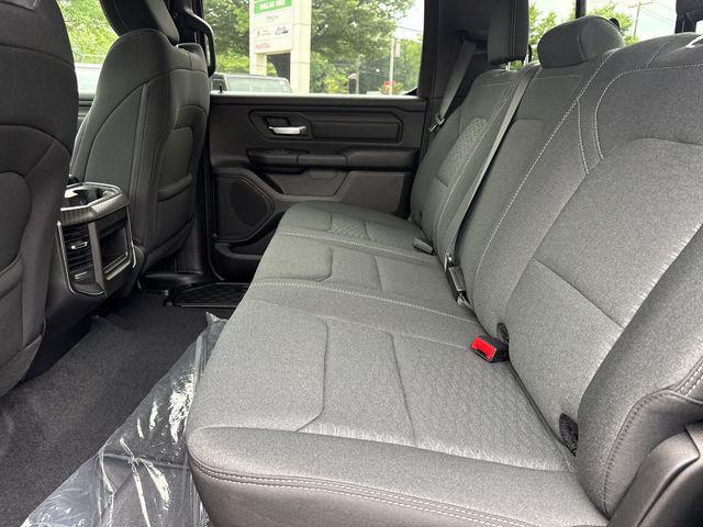 2026 Ram 1500 Express Crew Cab 4x4 57 Box