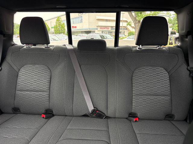 2026 Ram 1500 Express Crew Cab 4x4 57 Box