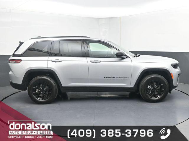 2026 Jeep Grand Cherokee Altitude 4x2
