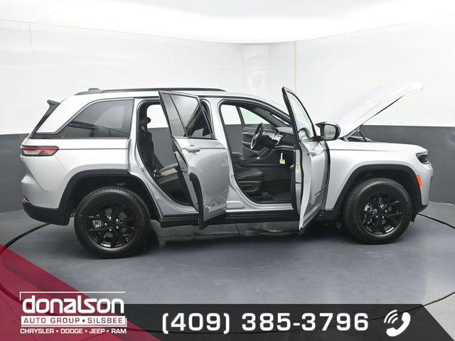 2026 Jeep Grand Cherokee Altitude 4x2