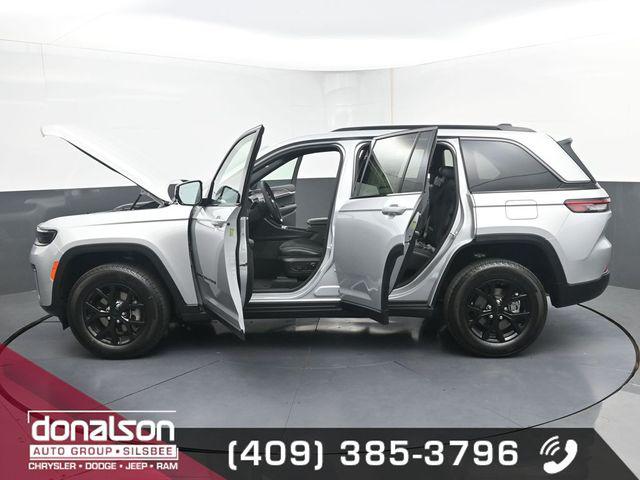 2026 Jeep Grand Cherokee Altitude 4x2