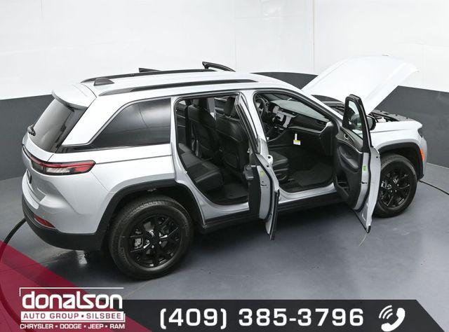 2026 Jeep Grand Cherokee Altitude 4x2