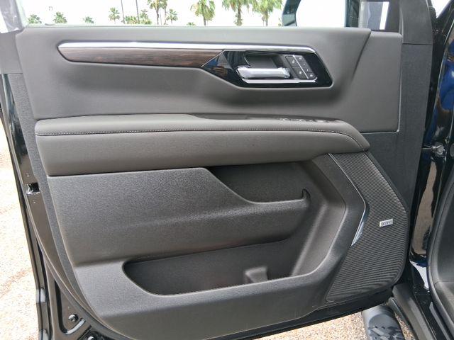 2026 Chevrolet Suburban Z71, 4WD