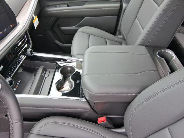 2026 Chevrolet Suburban Z71, 4WD