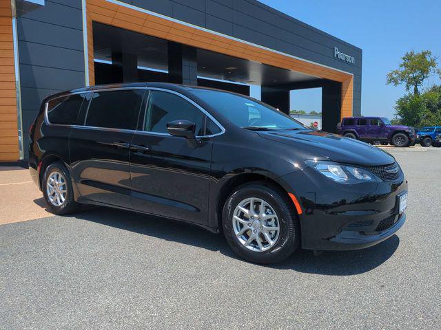 2027 Chrysler Pacifica PACIFICA LX 2027 Chrysler Pacifica PACIFICA LX