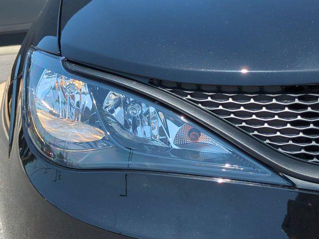 2027 Chrysler Pacifica LX