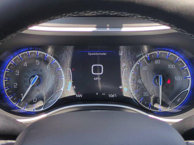 2027 Chrysler Pacifica LX