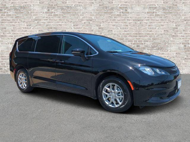 2027 Chrysler Pacifica LX for sale in Richmond, VA