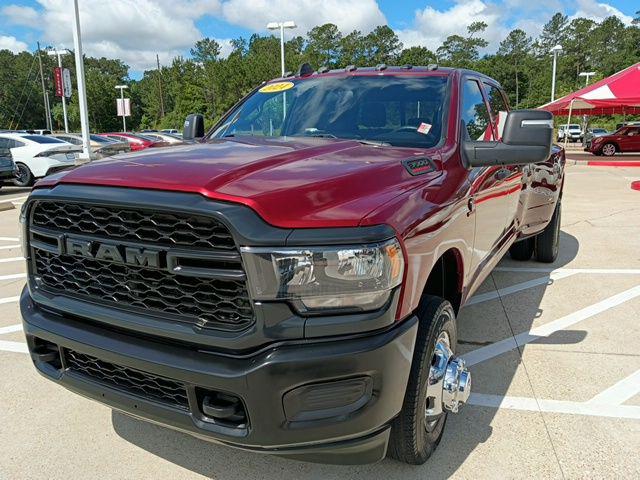 2024 Ram 3500 Tradesman Crew Cab 4x4 8' Box