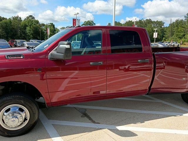 2024 Ram 3500 Tradesman Crew Cab 4x4 8' Box