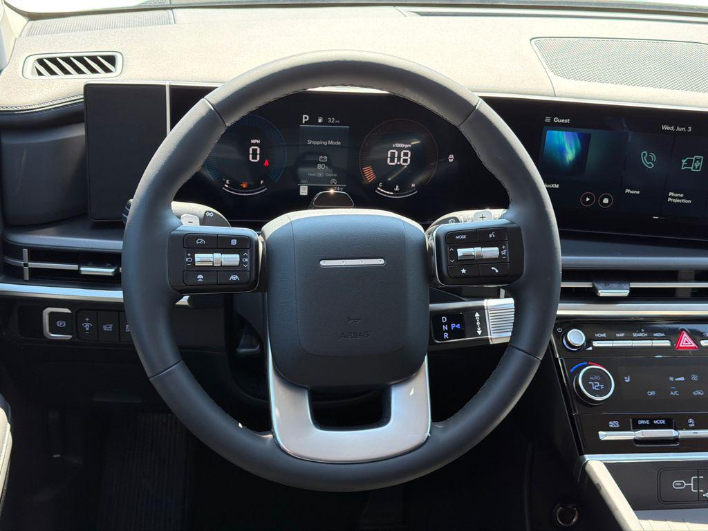 New 2026 White HYUNDAI SEL FWD image 24