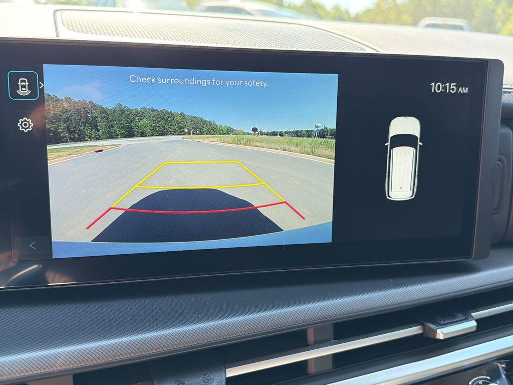 New 2026 White HYUNDAI SEL FWD image 29