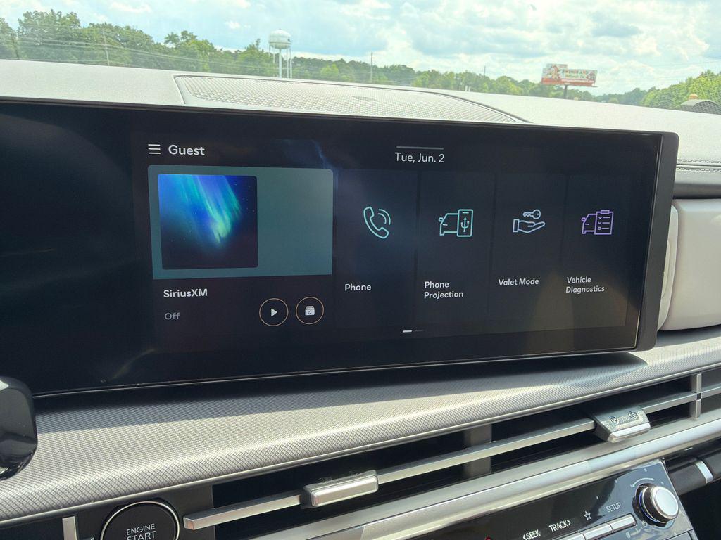 New 2026 White HYUNDAI SEL FWD image 29