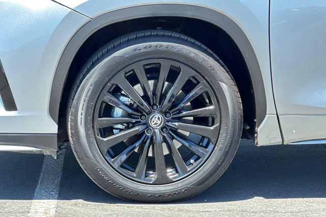 2024 Toyota Highlander XSE