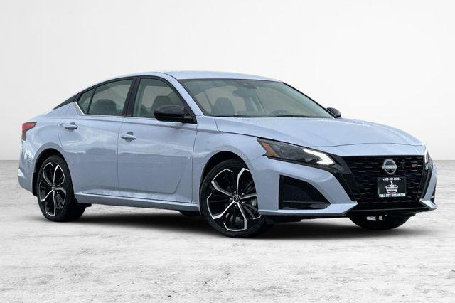 2026 Nissan Altima SR FWD