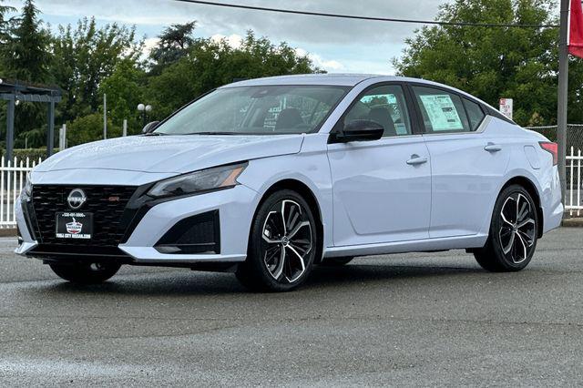 2026 Nissan Altima SR FWD