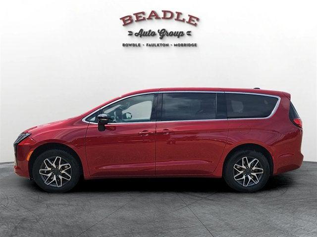 2027 Chrysler Pacifica PACIFICA LIMITED AWD
