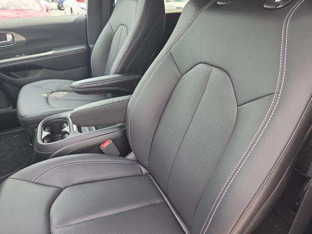 2027 Chrysler Pacifica PACIFICA LX