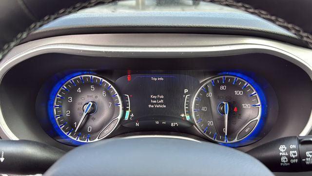 2027 Chrysler Pacifica LX