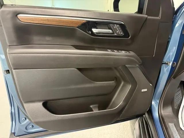 2025 Chevrolet Tahoe 2WD High Country
