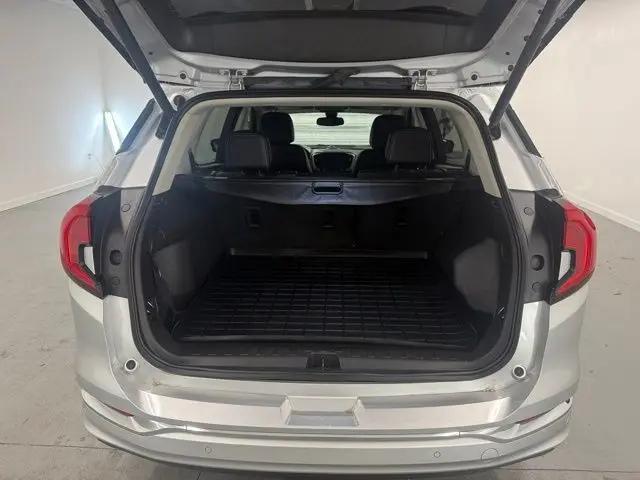 2022 GMC Terrain AWD Denali