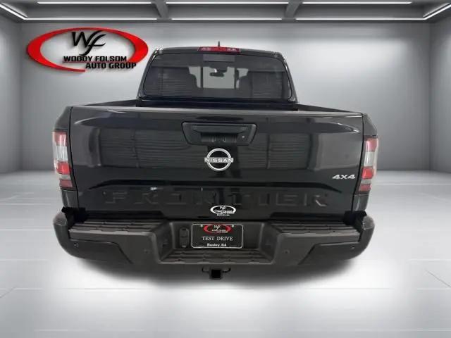 2026 Nissan Frontier Crew Cab SV 4x4