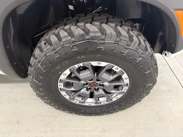 2026 Nissan Frontier Crew Cab PRO-4X 4x4