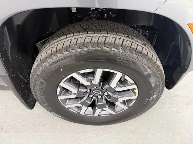 2026 Nissan Frontier Crew Cab SV 4x4