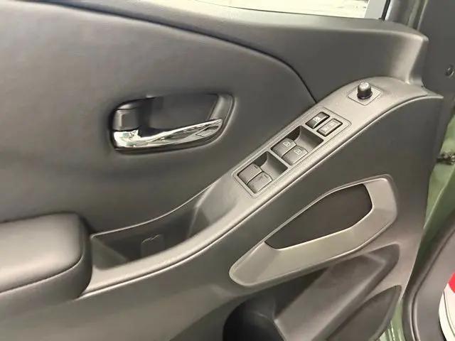 2026 Nissan Frontier Crew Cab SV 4x2
