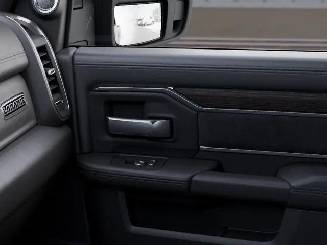 2026 Ram 3500 Laramie Crew Cab 4x4 8' Box