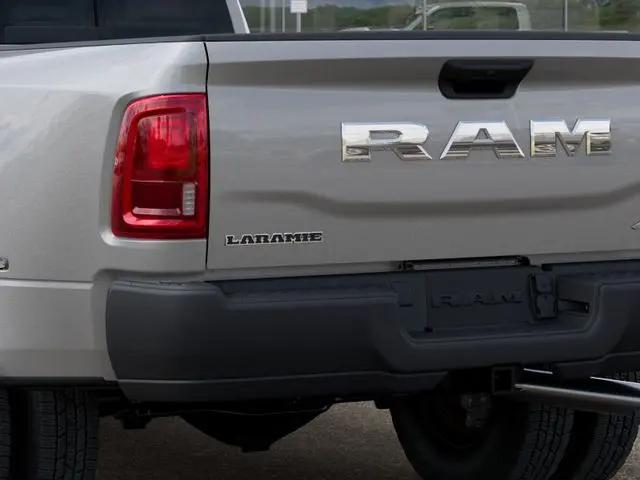 2026 Ram 3500 Laramie Crew Cab 4x4 8' Box