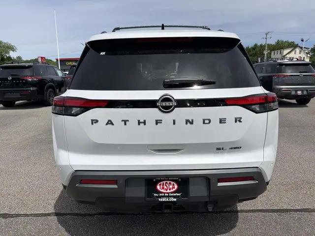 2026 Nissan Pathfinder SL