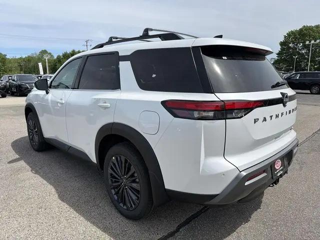 2026 Nissan Pathfinder SL