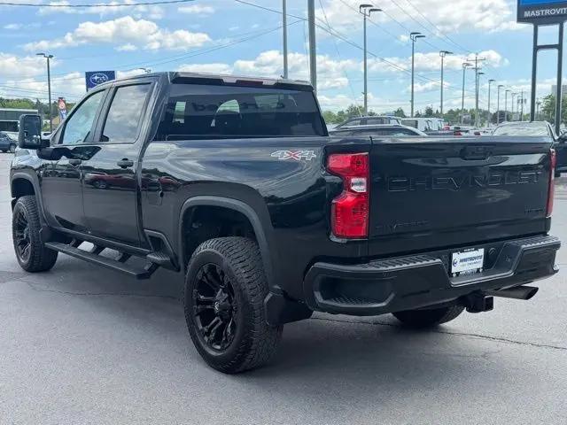 2022 Chevrolet Silverado 2500HD 4WD Crew Cab Standard Bed Custom