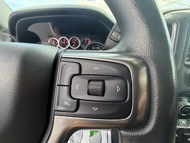 2022 Chevrolet Silverado 2500HD 4WD Crew Cab Standard Bed Custom