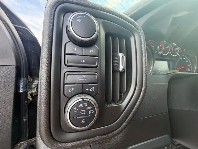 2022 Chevrolet Silverado 2500HD 4WD Crew Cab Standard Bed Custom
