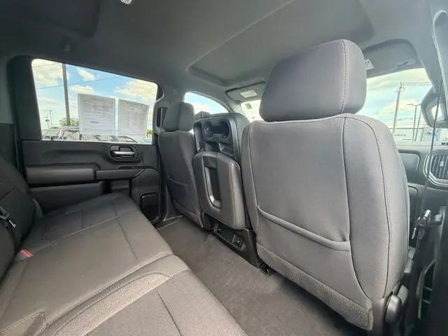 2022 Chevrolet Silverado 2500HD 4WD Crew Cab Standard Bed Custom