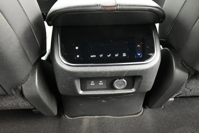 2025 Nissan Armada SL 2WD
